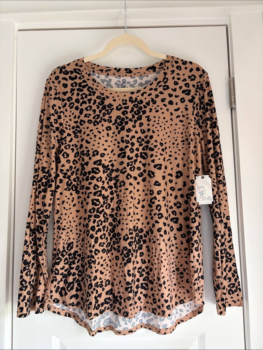💙 Pink Rose Tan and Black Leopard Long Sleeve Tee